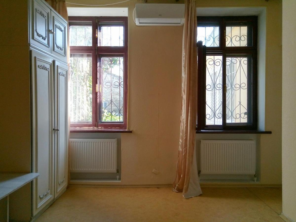 Homestay On Kanatna Street 57 أوديسا المظهر الخارجي الصورة