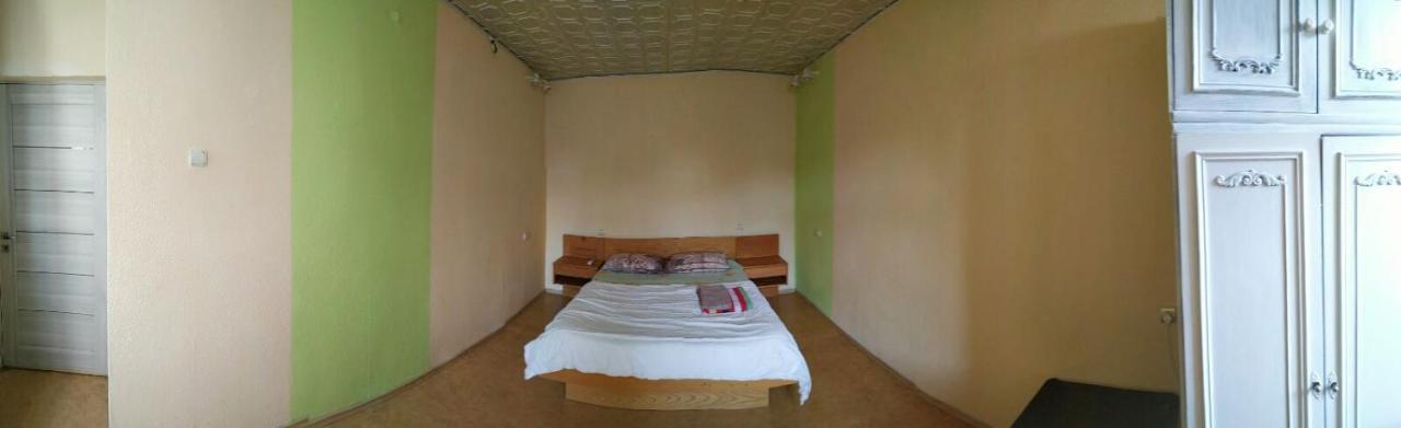 Homestay On Kanatna Street 57 أوديسا المظهر الخارجي الصورة